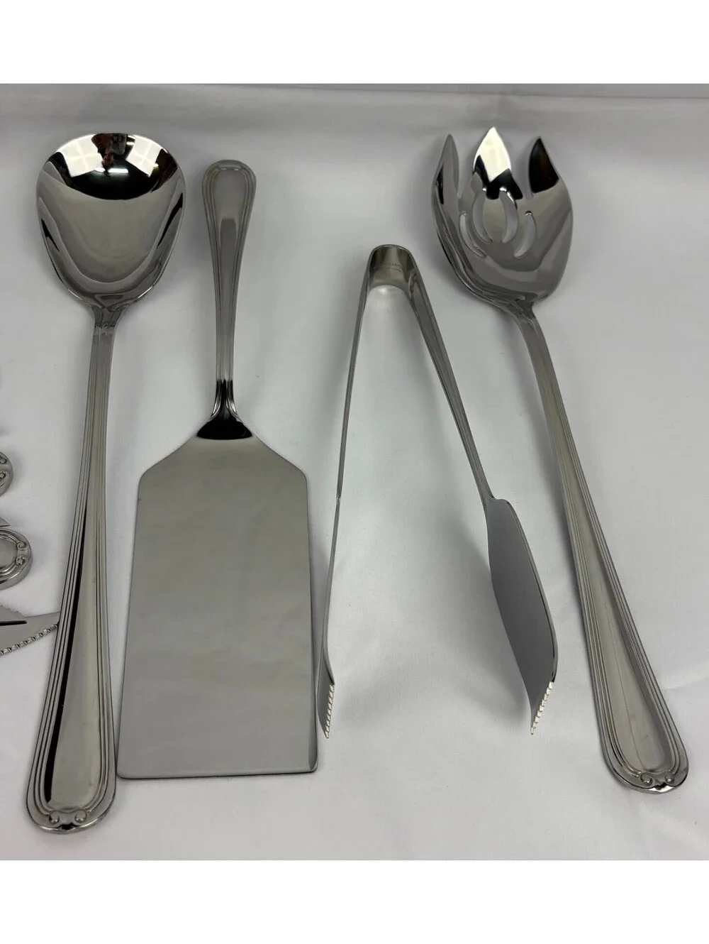 Reed & Barton Stainless Steel Lot of 47pcs Assorted Silverware With Box